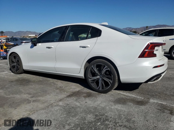 2021 Volvo S60 Momentum with VIN 7JR102FZ7MG123167, listed as a Copart auction lot 88547135 with 44,185 mi miles and Salvage Title. Bid and sale history available at carsss.com. Image 2.