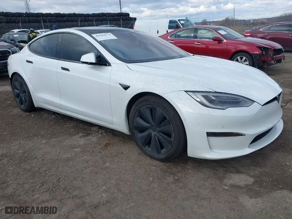 2022 Tesla Model S with VIN 5YJSA1E50NF469579, listed as a IAAI auction lot 41682974 with 48,519 mi miles. Bid and sale history available at carsss.com. Image 1.