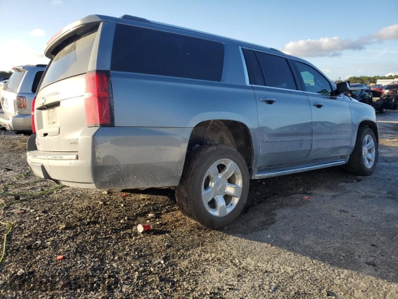 2020 Chevrolet Suburban Premier z VIN 1GNSCJKC5LR163330, wystawiony jako Copart lot #85289904 z przebiegiem 83 448 mil mil oraz Szkoda całkowita • Salvage title. Historia ofert i sprzedaży dostępna na DreamBid. Obrazek 3.