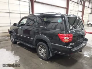 2004 Toyota Sequoia Limited with VIN 5TDZT38A24S226055, listed as a IAAI auction lot 40219005 with 226,445 mi miles. Bid and sale history available at carsss.com. Image 3.