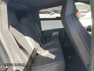 2024 Tesla Cybertruck Cyberbeast z VIN 7G2CEHEE0RA031839, wystawiony jako Copart lot #45773575 z przebiegiem 7133 mil mil oraz Szkody całkowita. Historia ofert i sprzedaży dostępna na DreamBid. Obrazek 10.