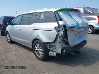 2017 Kia Sedona LX with VIN KNDMB5C17H6292641, listed as a IAAI auction lot 42010175 with 95,247 mi miles. Bid and sale history available at carsss.com. Image 3.