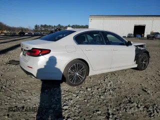 2022 BMW 5 Series 530i xDrive with VIN WBA13BJ09NCL05425, listed as a Copart auction lot 46848405 with 17,683 mi miles and Salvage Title. Bid and sale history available at carsss.com. Image 3.