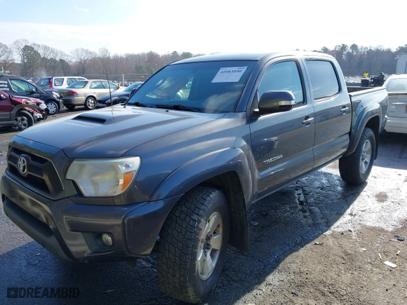 2013 Toyota Tacoma with VIN 3TMLU4EN9DM130925, listed as a IAAI auction lot 41083890 with 152,551 mi miles. Bid and sale history available at carsss.com. Image 17.