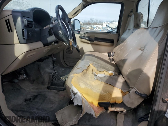 2007 Ford F-250 XL with VIN 1FTNF21597EA76663, listed as a Copart auction lot 41736475 with 163,956 mi miles and Salvage Title. Bid and sale history available at DreamBid. Image 7.