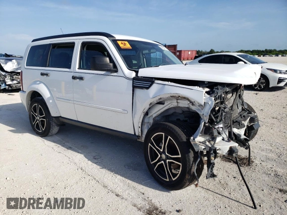 2011 Dodge Nitro SE z VIN 1D4PT2GK3BW520236, wystawiony jako Copart lot #64354194 z przebiegiem Nie podano mil oraz Szkoda całkowita • Salvage title. Historia ofert i sprzedaży dostępna na DreamBid. Obrazek 4.