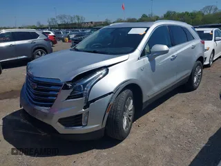 2017 Cadillac XT5 Luxury FWD z VIN 1GYKNBRS6HZ231609, wystawiony jako IAAI lot #42043791 z przebiegiem 106 594 mil mil oraz . Historia ofert i sprzedaży dostępna na DreamBid. Obrazek 17.