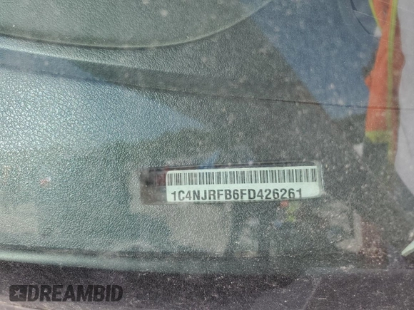 2015 Jeep Patriot Latitude z VIN 1C4NJRFB6FD426261, wystawiony jako Copart lot #56391245 z przebiegiem 73 493 mil mil oraz Szkoda całkowita • Salvage title. Historia ofert i sprzedaży dostępna na DreamBid. Obrazek 12.