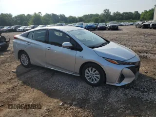 2017 Toyota Prius Plus with VIN JTDKARFP6H3045291, listed as a Copart auction lot 60299385 with 26,917 mi miles and Salvage title. Bid and sale history available at DreamBid. Image 4.