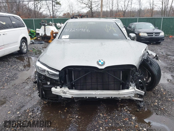 2021 BMW 7 Series 750i xDrive with VIN WBA7U2C09MCF54281, listed as a IAAI auction lot 41725986 with Not provided miles and . Bid and sale history available at DreamBid. Image 11.