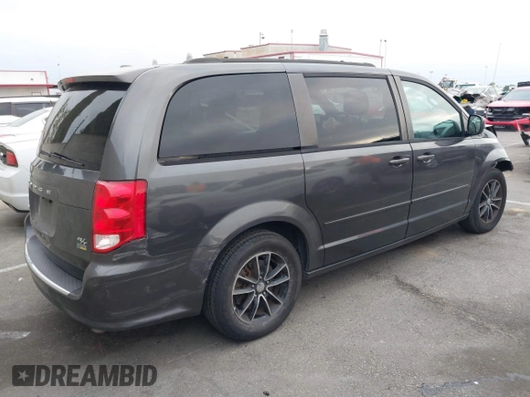 2016 Dodge Grand Caravan R/T with VIN 2C4RDGEG7GR384286, listed as a IAAI auction lot 39235783 with 149,526 mi miles and . Bid and sale history available at DreamBid. Image 4.