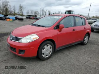 2009 Nissan Versa SL z VIN 3N1BC13E59L388116, wystawiony jako Copart lot #50534105 z przebiegiem 93 002 mil mil oraz Szkoda całkowita • Salvage title. Historia ofert i sprzedaży dostępna na DreamBid. Obrazek 1.