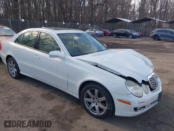 2007 Mercedes-Benz E-Class 3.5L with VIN WDBUF87X37X220377, listed as a IAAI auction lot 41655713 with 221,434 mi miles. Bid and sale history available at carsss.com. Image 1.