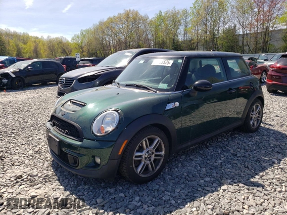 2013 MINI Hardtop S with VIN WMWSV3C52DT477324, listed as a Copart auction lot 55465525 with 66,092 mi miles and Clean Title. Bid and sale history available at DreamBid. Image 1.