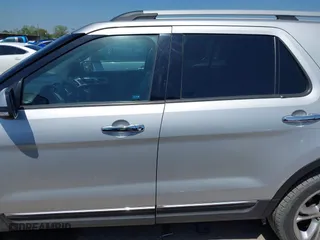 2015 Ford Explorer Limited with VIN 1FM5K7F86FGA26586, listed as a IAAI auction lot 41835232 with 161,191 mi miles. Bid and sale history available at carsss.com. Image 14.