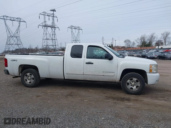 2011 Chevrolet Silverado 1500 LT with VIN 1GCRKSE06BZ186048, listed as a IAAI auction lot 41618521 with 291,361 mi miles and . Bid and sale history available at DreamBid. Image 13.