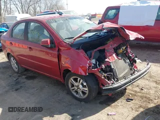 2011 Chevrolet Aveo 1LT z VIN KL1TD5DE6BB200528, wystawiony jako IAAI lot #41781848 z przebiegiem 109 723 mil mil oraz . Historia ofert i sprzedaży dostępna na DreamBid. Obrazek 1.