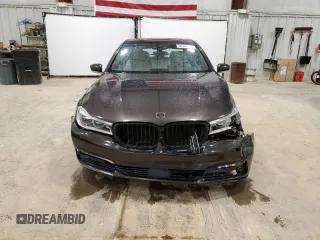 2017 BMW 7 Series ALPINA B7 xDrive with VIN WBA7F2C32HG422835, listed as a Copart auction lot 50741885 with 130,607 mi miles and Non repairable. Bid and sale history available at DreamBid. Image 5.
