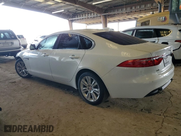 2016 Jaguar XF 35t Premium with VIN SAJBD4BV9GCY06409, listed as a Copart auction lot 85820404 with 58,654 mi miles and Salvage Title. Bid and sale history available at carsss.com. Image 2.