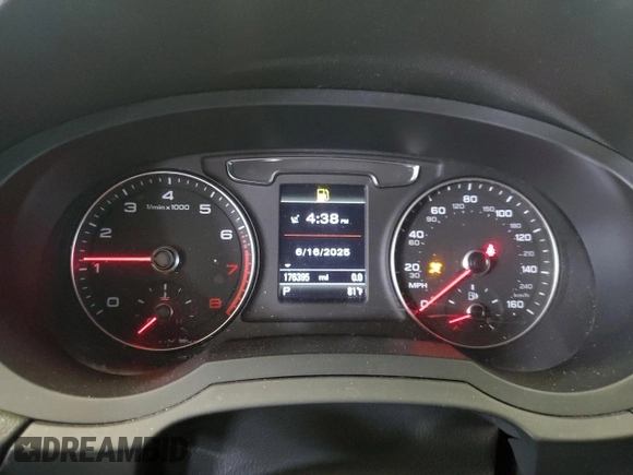 2018 Audi Q3 Premium Plus with VIN WA1JCCFS0JR033688, listed as a Copart auction lot 61352955 with 176,395 mi miles and Clean title. Bid and sale history available at DreamBid. Image 9.