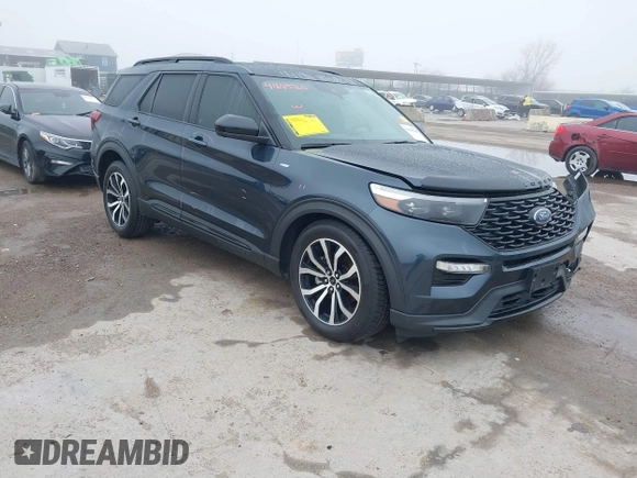 2022 Ford Explorer ST-Line with VIN 1FMSK7KH3NGA86476, listed as a IAAI auction lot 41645760 with 59,909 mi miles. Bid and sale history available at carsss.com. Image 1.