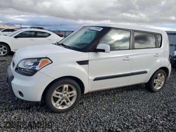 2011 Kia Soul + with VIN KNDJT2A2XB7316247, listed as a Copart auction lot 42155995 with 148,668 mi miles and Salvage Title. Bid and sale history available at DreamBid. Image 1.