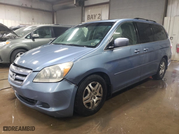 2005 Honda Odyssey EX-L with VIN 5FNRL38775B133803, listed as a Copart auction lot 51826685 with 141,867 mi miles and Salvage Title. Bid and sale history available at carsss.com. Image 1.