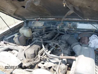 1994 Jeep Cherokee z VIN 1J4FT78S0RL149062, wystawiony jako IAAI lot #41925110 z przebiegiem 281 893 mil mil oraz . Historia ofert i sprzedaży dostępna na DreamBid. Obrazek 10.