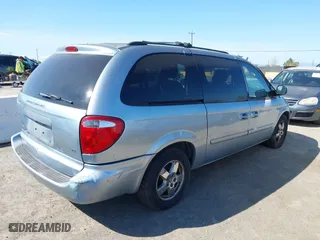 2006 Dodge Grand Caravan SXT with VIN 2D4GP44L46R743493, listed as a IAAI auction lot 41783575 with 285,735 mi miles. Bid and sale history available at carsss.com. Image 4.