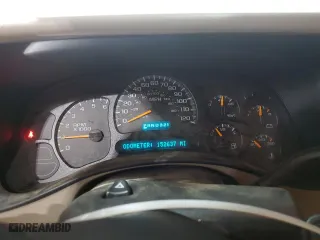 2005 Chevrolet Tahoe Z71 with VIN 1GNEC13T35R215147, listed as a Copart auction lot 84743034 with 152,637 mi miles and Clean Title. Bid and sale history available at carsss.com. Image 9.