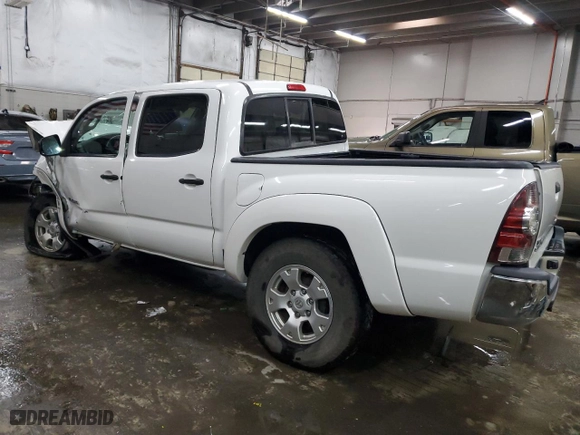 2013 Toyota Tacoma with VIN 3TMLU4EN8DM112092, listed as a Copart auction lot 45138685 with 0 mi miles and Salvage Title. Bid and sale history available at carsss.com. Image 2.