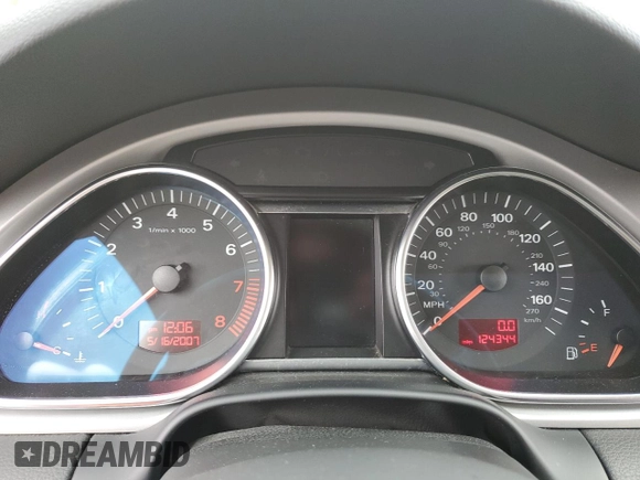 2008 Audi Q7 Premium z VIN WA1BV74L18D065929, wystawiony jako Copart lot #56910055 z przebiegiem 124 344 mil mil oraz Czysty tytuł • Clean title. Historia ofert i sprzedaży dostępna na DreamBid. Obrazek 9.