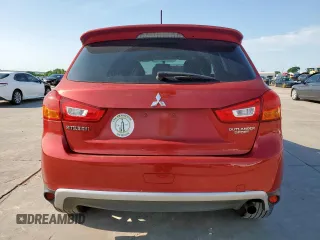 2016 Mitsubishi Outlander ES z VIN JA4AP3AU4GZ054100, wystawiony jako Copart lot #55767405 z przebiegiem 111 901 mil mil oraz Szkoda całkowita • Salvage title. Historia ofert i sprzedaży dostępna na DreamBid. Obrazek 6.