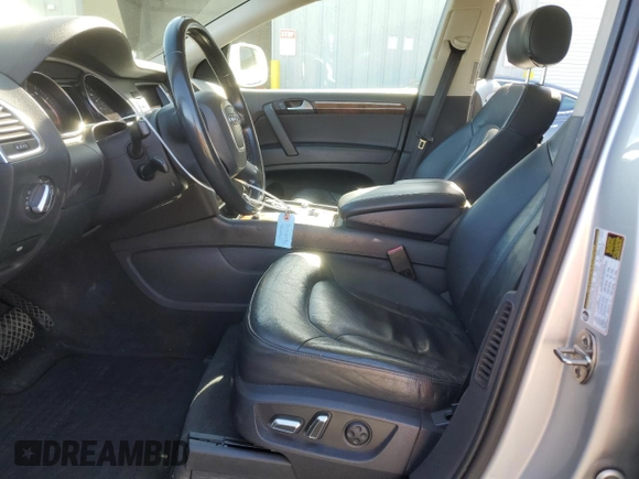 2011 Audi Q7 Premium Plus z VIN WA1LGAFE6BD009566, wystawiony jako Copart lot #46506925 z przebiegiem 121 896 mil mil oraz Szkoda całkowita • Salvage title. Historia ofert i sprzedaży dostępna na DreamBid. Obrazek 7.