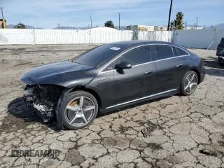 2023 Mercedes-Benz EQE 350+ z VIN W1KEG2BB0PF026526, wystawiony jako Copart lot #45153135 z przebiegiem 21 692 mil mil oraz Szkoda całkowita • Salvage title. Historia ofert i sprzedaży dostępna na DreamBid. Obrazek 1.
