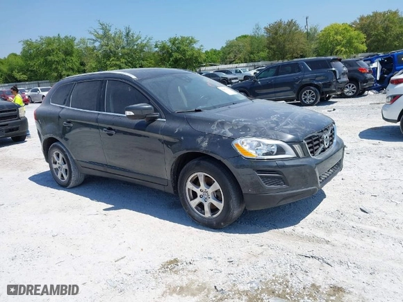 2012 Volvo XC60 3.2L with VIN YV4952DL8C2290826, listed as a IAAI auction lot 42067621 with 217,562 mi miles. Bid and sale history available at carsss.com. Image 1.