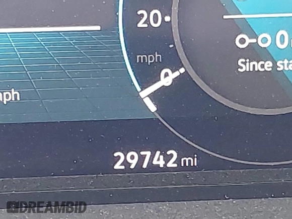 2024 Volkswagen Atlas SE z VIN 1V2LE2CA5RC225216, wystawiony jako IAAI lot #42156315 z przebiegiem 29 742 mil mil oraz . Historia ofert i sprzedaży dostępna na DreamBid. Obrazek 16.