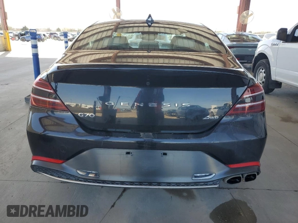 2023 Genesis G70 2.0T z VIN KMTG34TA1PU132593, wystawiony jako Copart lot #49231195 z przebiegiem 36 246 mil mil oraz Szkody całkowita. Historia ofert i sprzedaży dostępna na DreamBid. Obrazek 6.
