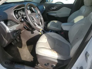 2018 Jeep Cherokee Overland with VIN 1C4PJLJB4JD519608, listed as a Copart auction lot 43204765 with 71,378 mi miles and Salvage title. Bid and sale history available at DreamBid. Image 7.