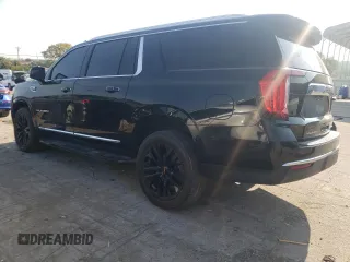 2021 GMC Yukon XL SLT with VIN 1GKS2GKD7MR451511, listed as a Copart auction lot 69013344 with 123,317 mi miles and Salvage Title. Bid and sale history available at carsss.com. Image 2.