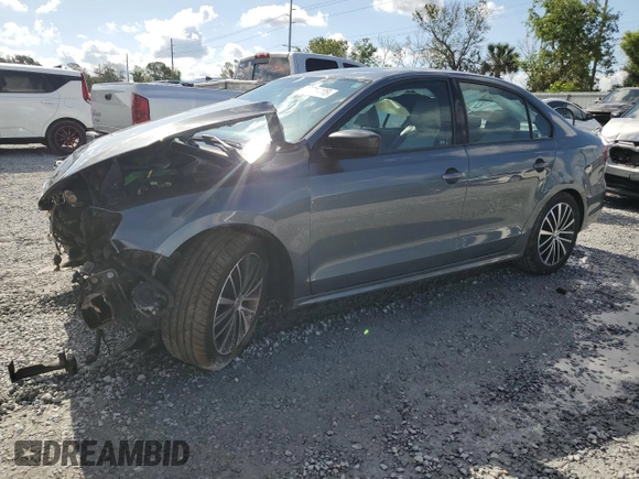 2016 Volkswagen Jetta Sport z VIN 3VWD17AJ9GM303118, wystawiony jako Copart lot #56718485 z przebiegiem 159 110 mil mil oraz Szkoda całkowita • Salvage title. Historia ofert i sprzedaży dostępna na DreamBid. Obrazek 1.