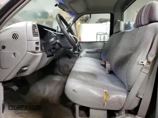 1998 GMC Sierra 1500 with VIN 1GTGC24RXWZ507261, listed as a Copart auction lot 86086414 with 250,149 mi miles and Salvage Title. Bid and sale history available at DreamBid. Image 7.
