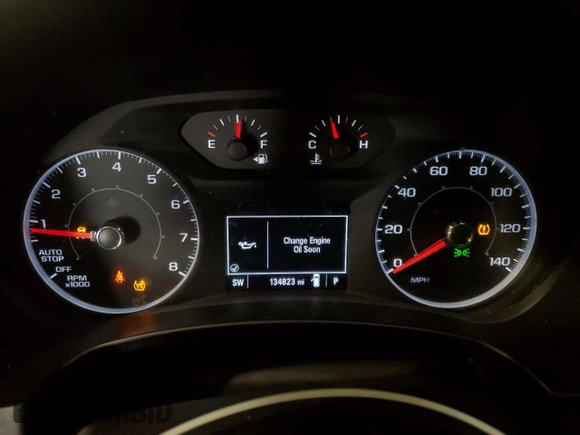 2018 GMC Terrain SLE z VIN 3GKALTEV4JL246849, wystawiony jako Copart lot #55416775 z przebiegiem 134 823 mil mil oraz Szkoda całkowita • Salvage title. Historia ofert i sprzedaży dostępna na DreamBid. Obrazek 9.
