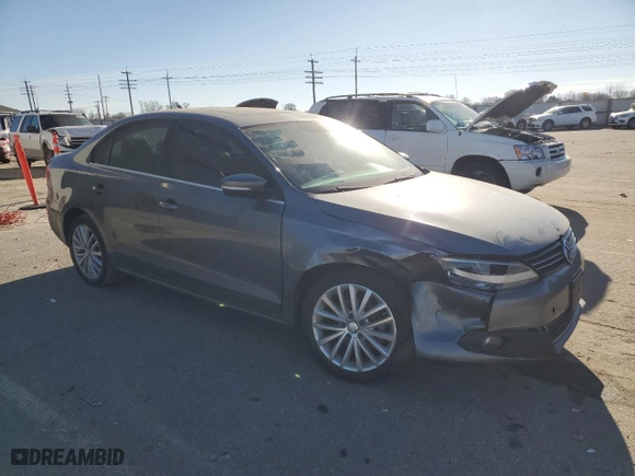 2011 Volkswagen Jetta Sedan SEL w/Sunroof PZEV with VIN 3VWLZ7AJ5BM312640, listed as a Copart auction lot 89185135 with NaN miles and Salvage Title. Bid and sale history available at carsss.com. Image 4.