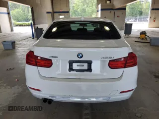 2015 BMW 3 Series 328i xDrive z VIN WBA3B5C54FP653519, wystawiony jako Copart lot #62698055 z przebiegiem 105 655 mil mil oraz Czysty tytuł • Clean title. Historia ofert i sprzedaży dostępna na DreamBid. Obrazek 6.