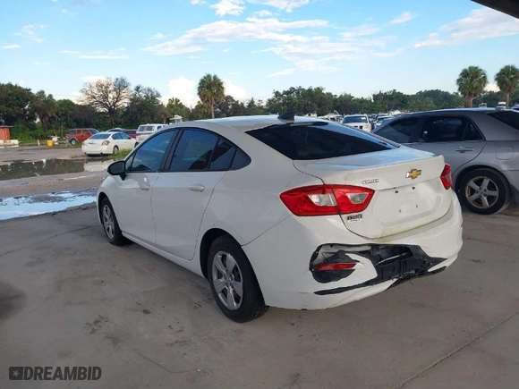 2017 Chevrolet Cruze LS with VIN 1G1BC5SM4H7188997, listed as a IAAI auction lot 40388499 with NaN miles. Bid and sale history available at carsss.com. Image 3.