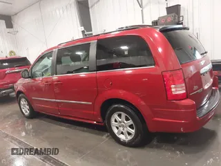 2010 Chrysler Town & Country Touring with VIN 2A4RR5D14AR212995, listed as a IAAI auction lot 41944861 with 264,784 mi miles. Bid and sale history available at carsss.com. Image 14.
