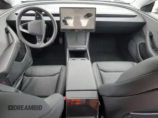2025 Tesla Model 3 Long Range z VIN 5YJ3E1EA9SF892355, wystawiony jako Copart lot #52565545 z przebiegiem 12 825 mil mil oraz Szkoda całkowita • Salvage title. Historia ofert i sprzedaży dostępna na DreamBid. Obrazek 8.