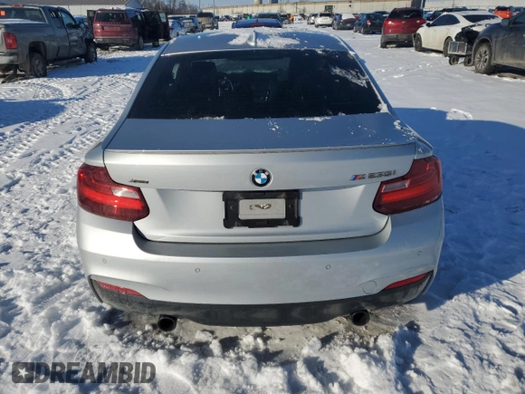 2016 BMW 2 Series M235i xDrive with VIN WBA1J9C50GV372199, listed as a Copart auction lot 87229084 with 0 mi miles and Salvage Title. Bid and sale history available at carsss.com. Image 6.