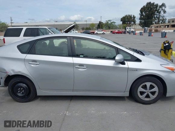 2015 Toyota Prius Four with VIN JTDKN3DU9F1990366, listed as a IAAI auction lot 41939354 with 229,152 mi miles and . Bid and sale history available at DreamBid. Image 14.